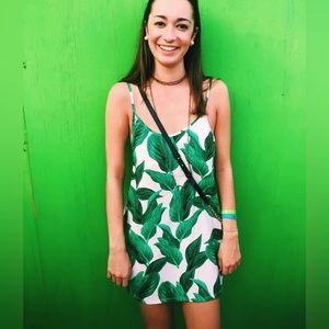 Show me your mumu leaf dress size medium